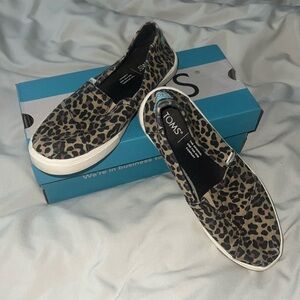 Toms Leopard Print